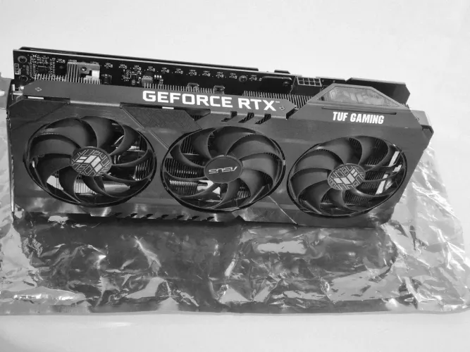 RTX 3060Ti - Placa de Video Asus Tuff