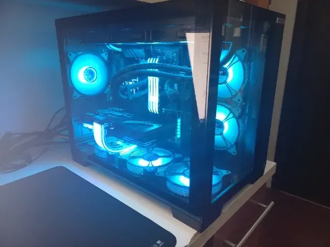 Gabinete HX700M com 6 Fans ARGB na CAIXA