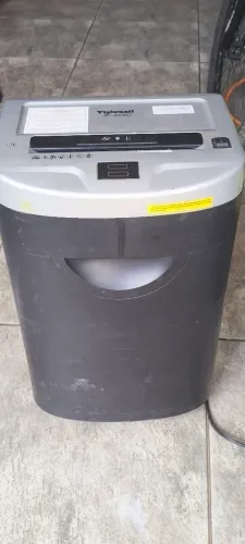 fragmentadora de papel da marca Vipbrazil, modelo JP-820C.