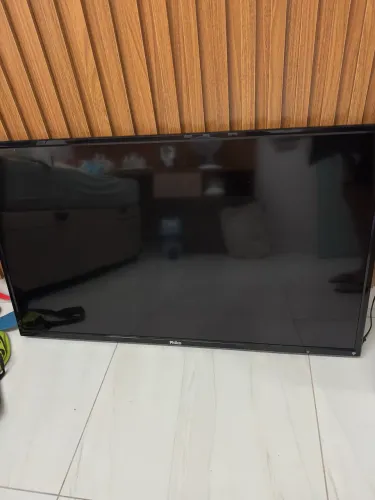Vendo Tv Philco FHD + roku express + suporte de parede ELG