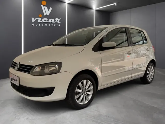 Volkswagen Fox 1.6 MI I Motion Total Flex 8V 5P 2013