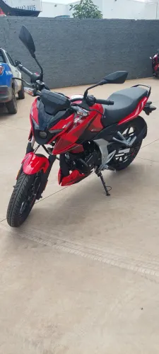 BAJAJ PULSAR N150 VERMELHA