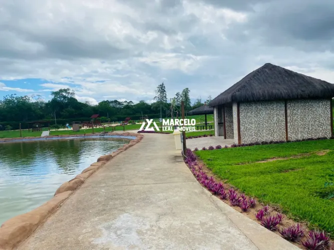 Vendo Lote de 800 m² no Haras Camping Club na Quadra 15