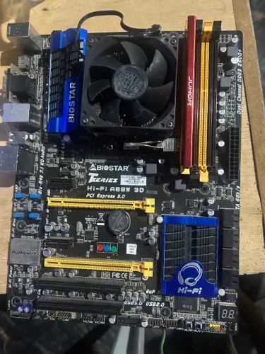 Placa mãe amd + processador + duas memória ram de 8 gb 1600 mhz