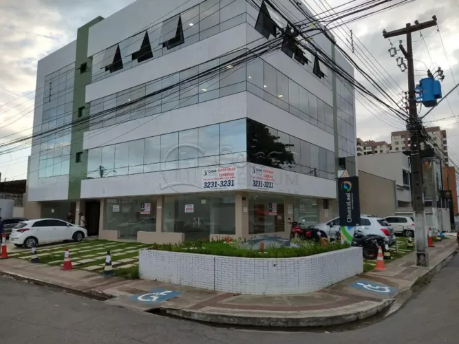 Loja Comercial com 98 m² para Locação no Centro Empresarial Oliveira Leal, no Bairro Salga