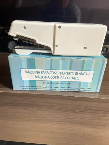 Mini máquina de costura