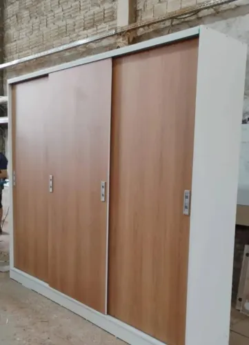 Roupeiro 3 portas casal novo direto da fábrica