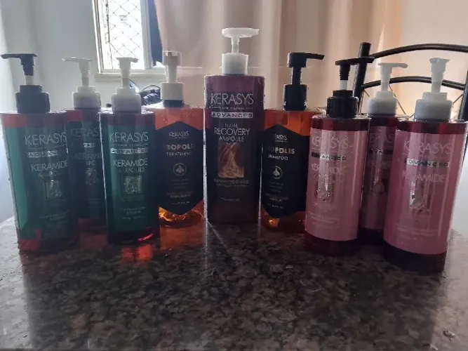 Frascos de shampoo e condicionador