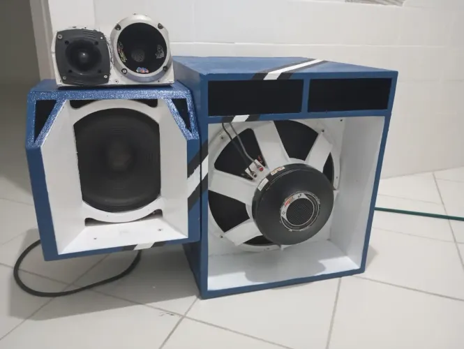 Vendo som automotivo completo pro seu são João 