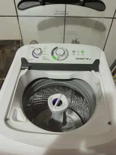 Vendo Máquina Consul 12 Kilos.