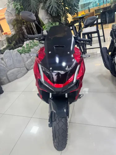 Honda ADV automático 2026