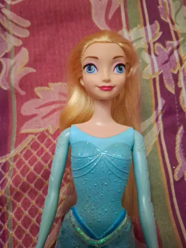 Boneca Elsa Frozen