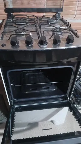 Vendo fogão 500 semi novo
