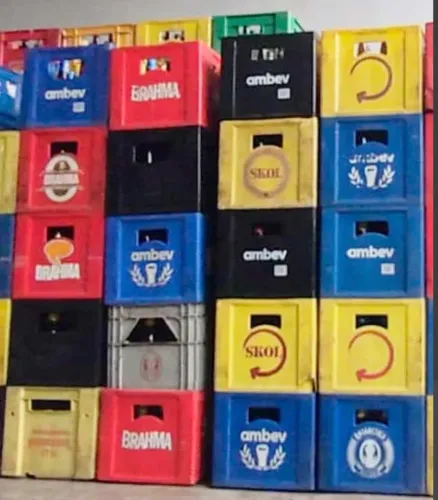 Grades de cervejas.