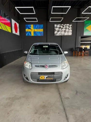 Fiat Palio Attractive 1.0 EVO Fire Flex 8V 5P 2014