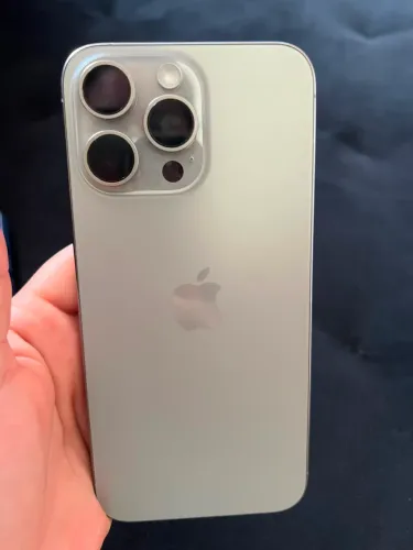 iPhone 15 pro Max titânio 256gb