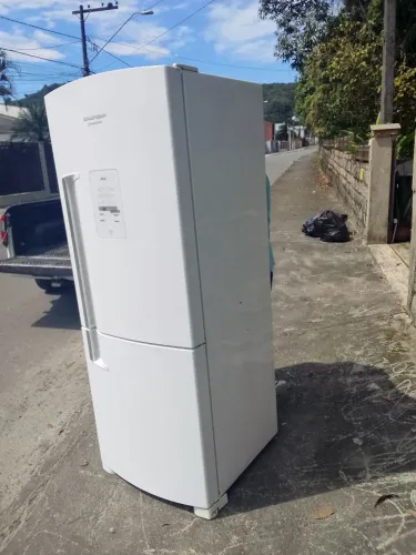 ? Geladeira Brastemp inverse funcionando perfeitamente com garantia ?