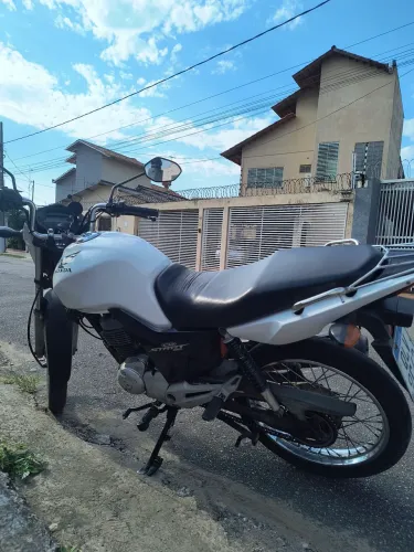Vende-se essa start 150 tudo pago