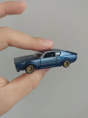 Hot Wheels Premium Nissan Skyline 2000GT-R LBWK Loose Novo