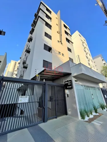 Apartamento para alugar em Maringá, na Zona 07, com 2 quartos, suíte, cozinha planejada e