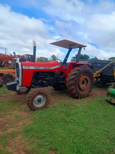 Trator Massey Ferguson 275
