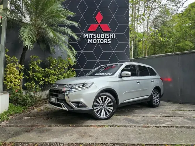 Mitsubishi Outlander 2.2 165cv Diesel Aut. 2022
