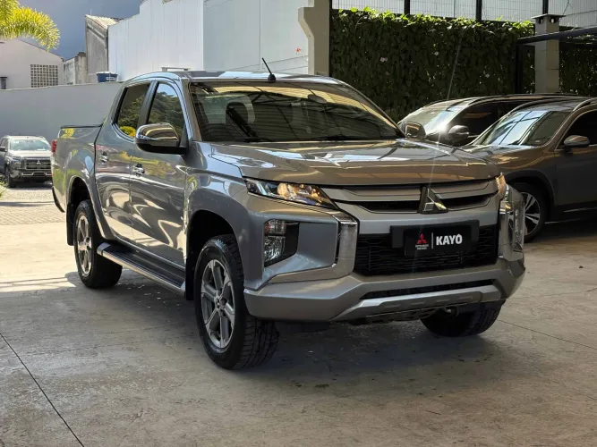 Mitsubishi TRITON HPE 2.4 CD 4X4 TB Diesel Aut. 2022