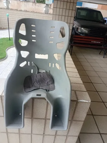 Cadeira pra crincas em baike