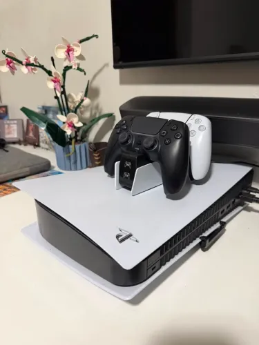 PlayStation 5 PS5 + Até 2 Controles + Opção SSD WD Black SN850X 2TB