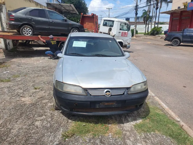 VECTRA 2.2  8V ANO 2000