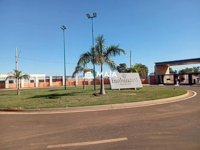 Terreno à venda no Condomínio Brahma I