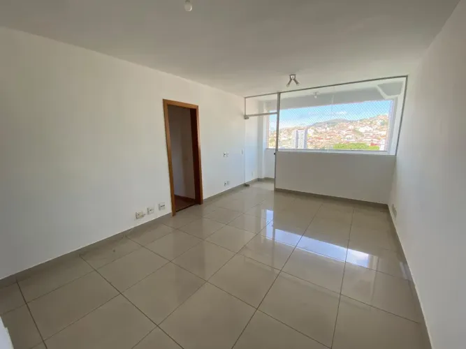 Apartamento 3 Quartos para aluguel, 3 quartos, 1 suíte, 2 vagas, Santa Efigênia - Belo Hor