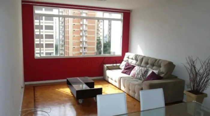 Apartamento - Perdizes - 2 Dormitórios - 135m².