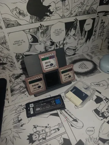 Lote de Acessórios Nintendo DS No Estado (R4, Bateria Nova, Adaptador)