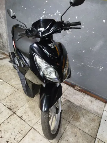 Scooter Yamaha automática garanto procedência. Faço entrega para trabalho ou interior