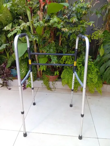 Andaja de suporte.