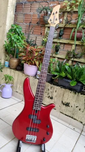 Baixo elétrico Yamaha RBX170