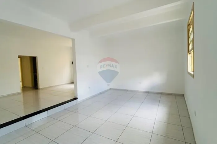 Apartamento Térreo Reformado no Centro de Bragança Paulista | Para Locação na Rua Conselhe