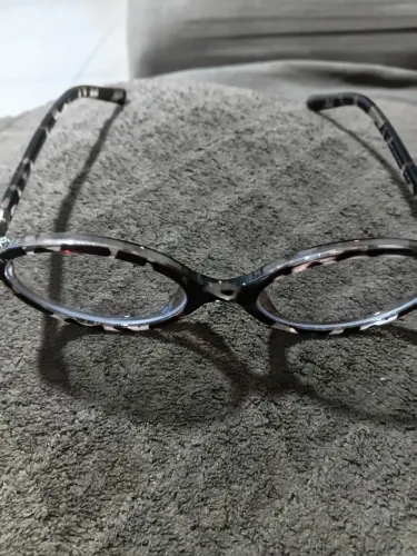 Óculos semi novo moderno Original da Miu Miu