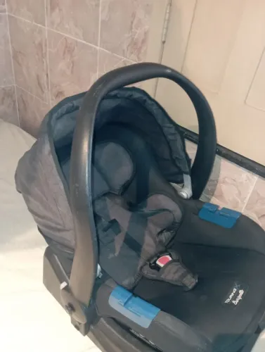 bebê conforto Burigotto usado excelente 