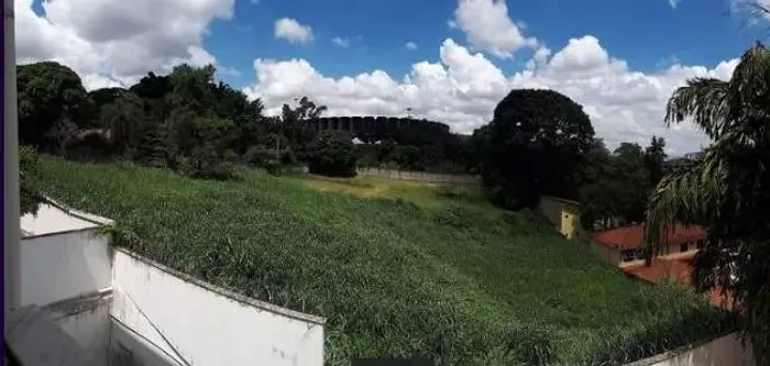 Lote 1.000 m² no bairro São Luiz.