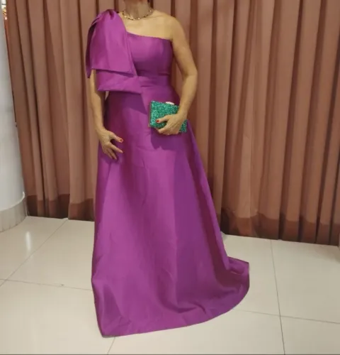 Vendo vestido usado somente 1 x maravilhoso !!!!! CLOSET DA MAY  somente 550,0 !!!!