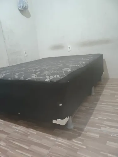 Cama casal pouco tempo de uso motivo da venda mudança