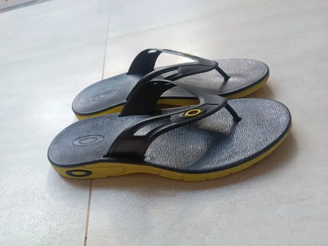 Chinelo Sandália Oakley Rest 2.0 