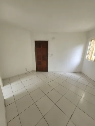 ALUGO APARTAMENTO BLOCO 68 QUARTOS CONJ.JOSE TENORIO BLOCO 15 R$:1.200