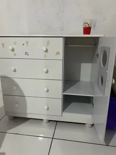 Vendo cômoda