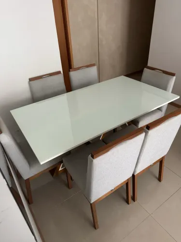 Conjunto mesa 6 lugares madeira