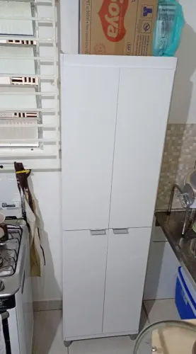 VENDO ESSE ARMÁRIO 4 PORTAS NOVO