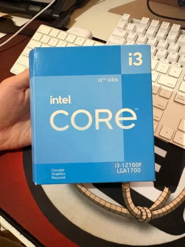Processador Intel Core i3-12100F (LGA 1700) - Na Caixa, Pouco Uso + Cooler Original