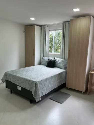 Kitnet mobiliada em ótima localização de Campo Grande Rj